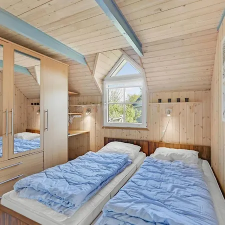 2 Bedroom Lovely In Hemmet * Falen