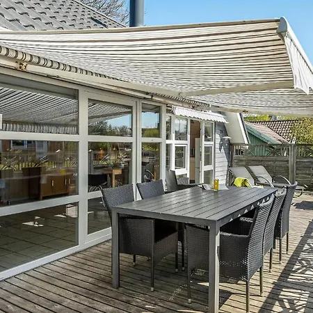 Сasa de vacaciones 2 Bedroom Lovely In Hemmet *